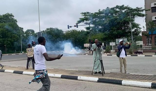 Nigerian Police Shoot #FearlessInOctober Protesters With Teargas, Live Ammunition