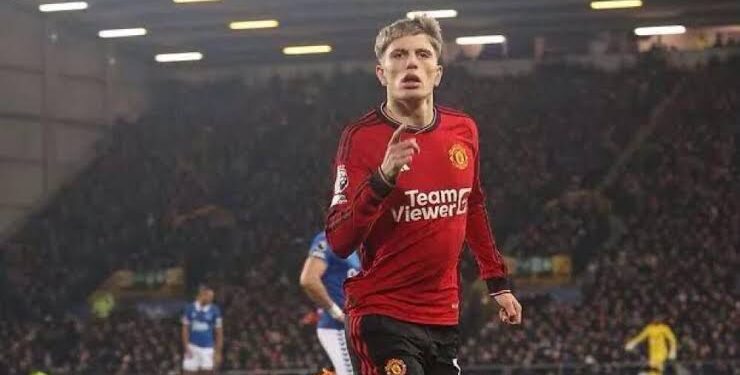 Garnacho star of the show as Manchester United come from behind to beat Brentford 2-1