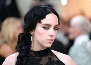 Billie Eilish Decides To Keep Her Private Life Behind Closed Doors