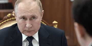 Putin and Iranian President Pezeshkian Strengthen Ties in Turkmenistan