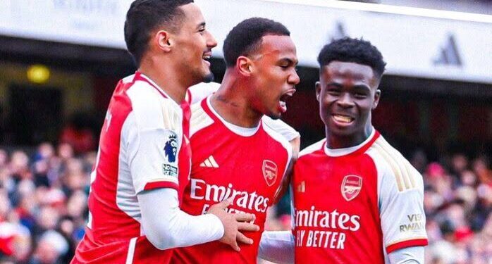 Arsenal Beat Shakhtar Donetsk 1-0 to Continue Unbeaten Home Record in Champions League