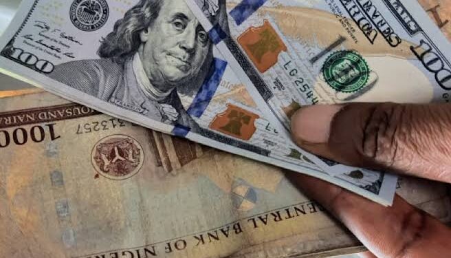 Naira Rebounds To N1,561 At Official I&E Window Amid Stable Oil Prices
