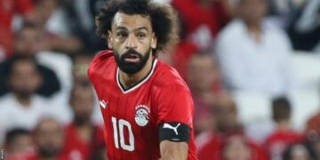 Liverpool Battle Back Twice to Hold Arsenal in Thrilling 2-2 Draw at the Emirates