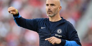 Chelsea Edge Past Newcastle 2-1 to Extend Dominance at Stamford Bridge