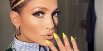 Jennifer Lopez Opens Up: “I Had to Be Hit with a Sledgehammer to Finally Learn”