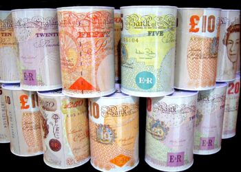 UK Bond Market Braces for £300 Billion Borrowing Surge