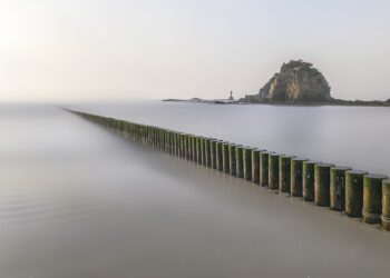 North Korea Destroys Inter-Korean Roads, Prompting South Korea’s Response