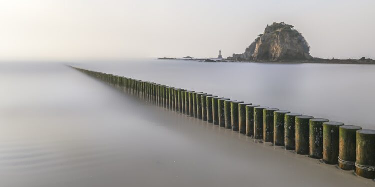 North Korea Destroys Inter-Korean Roads, Prompting South Korea’s Response