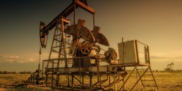 Middle East Conflict Sparks Oil Price Hike: Brent Up $1.00 to $74.56