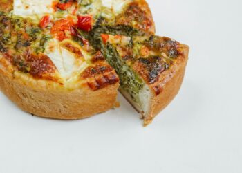 Is Pie ‘n’ Mash Doomed? MP Leads Fight to Save Iconic Dish