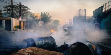 Mozambique: Police Clash with Protesters After Disputed Election