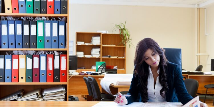 2024 Sees Decline in Female Business Leaders in Britain