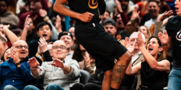 Cavaliers Continue Perfect Start with Historic Blowout Over Warriors