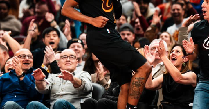 Cavaliers Continue Perfect Start with Historic Blowout Over Warriors