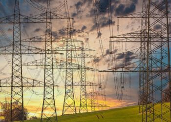 The Unsung Heroes of Ukraine: Energy Workers in a War Zone