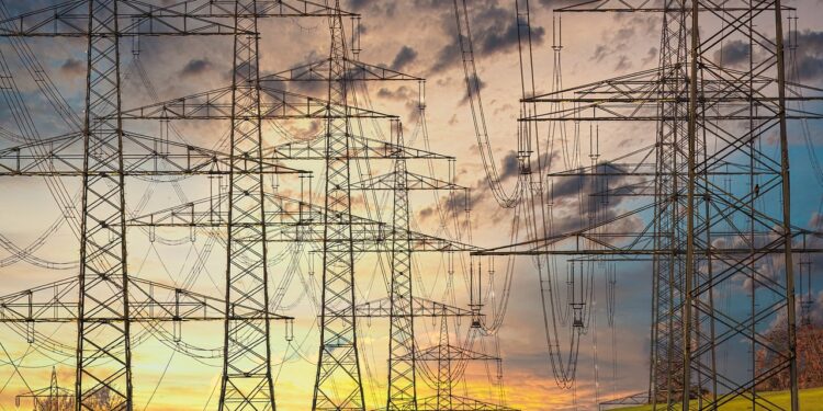 The Unsung Heroes of Ukraine: Energy Workers in a War Zone