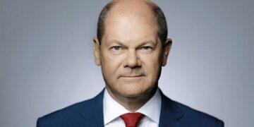 German Opposition and Coalition Partners Push Scholz for Earlier Confidence Vote