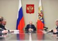 Russia’s Economy on Brink of Crisis Amid Bond Market Volatility