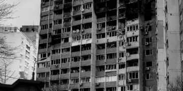 Ukraine and Russia Exchange Overnight Drone Strikes: Civilian Areas Targeted