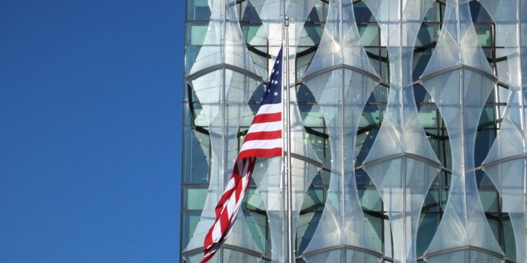 London-Based US Embassy Reopens After Hoax Device Scare