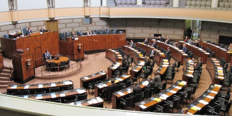 Ireland: Parliament Meets for One Last Time Before General Election
