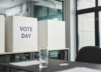 Georgia Poll Worker Accused of Bomb Threat: The Full Story