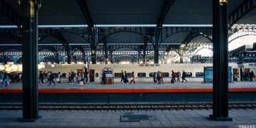 Pakistan Train Station Bomb Blast Kills 24, Injures Dozens