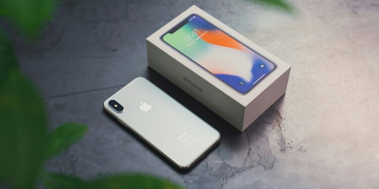 Apple Submits $10 Million Investment Proposal in Indonesia Amid iPhone Ban