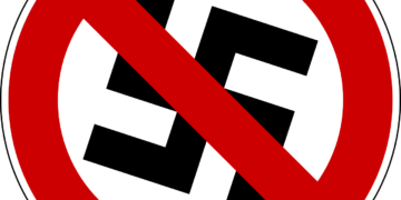 Officials Confiscate Nazi Weapons, Hitler Memorabilia in Argentina