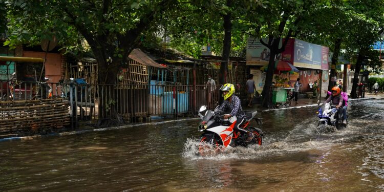 Thailand, Malaysia Face New Flood Threats as Waters Recede