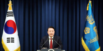 South Korean Opposition Leader Calls for Impeachment to End Crisis