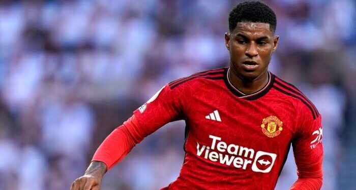 Rashford and Zirkzee on target as Manchester United overwhelm Everton 4-0