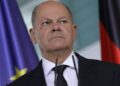 German Chancellor Olaf Scholz on Brink of Losing Confidence Vote