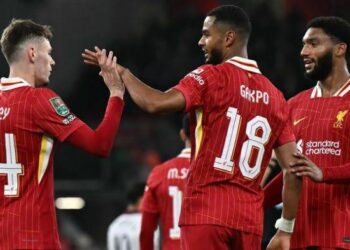 Liverpool Thrash West Ham 5-0 to Extend Premier League Lead