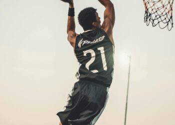 Knicks and Bucks into NBA Cup knockout stage with dominant wins