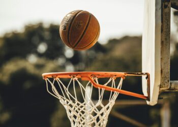 Karl-Anthony Towns Leads Knicks Past Raptors in NBA Cup Warm-Up Thriller