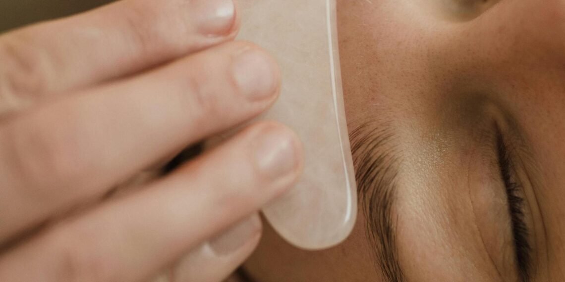 The Ultimate Guide to Doing a Gua Sha Facial the Right Way