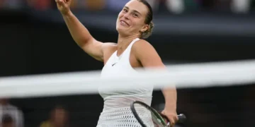 Sabalenka Struggles Early Before Starting Australian Open Title Defense
