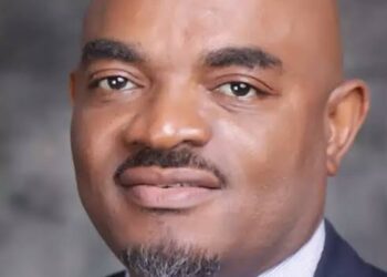 Chaos As Actors Guild Members Storm Meeting Over Leadership Crisis