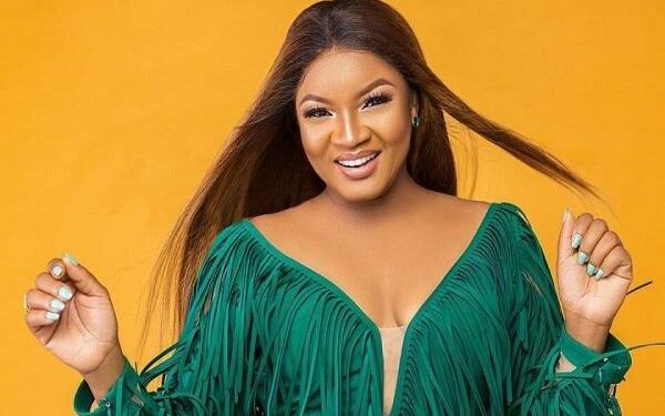 Omotola Jalade-Ekeinde Escapes Los Angeles Inferno, Arrives In Abuja