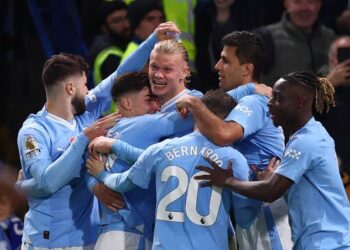 Manchester City trash bottom side Ipswich 6-0