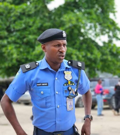 Delta Police Respond to Viral Video of Residents Blocking Officers