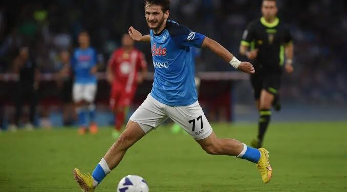 PSG signs Khvicha Kvaratskhelia, for €70M from Napoli