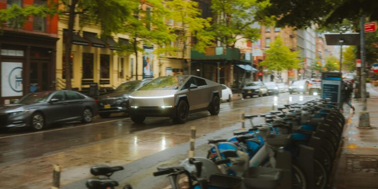 PTSD-Suffering Soldier Suspected in Las Vegas Cybertruck Blast — FBI