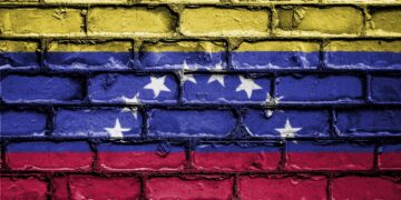Venezuelan Immigrants Sue US Government Over Termination of TPS