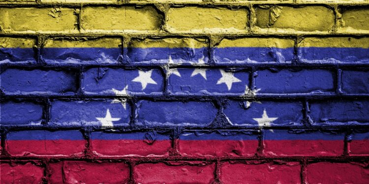 Over 300,000 Venezuelans at Risk as Trump Ends TPS Protections
