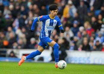 Mitoma Leads Brighton Over Chelsea in FA Cup Comeback