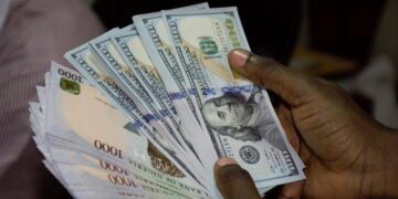 Naira falls as Dollar Increases to ₦1,510 Euro and Pounds Strengthen – Feb 26 Update