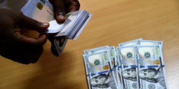 Naira Gains Slightly as Dollar falls to ₦1,495 Euro and Pounds Strengthen – Feb 27 Update