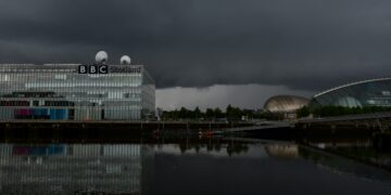 Azerbaijan Suspends BBC News Azerbaijani Service in Baku